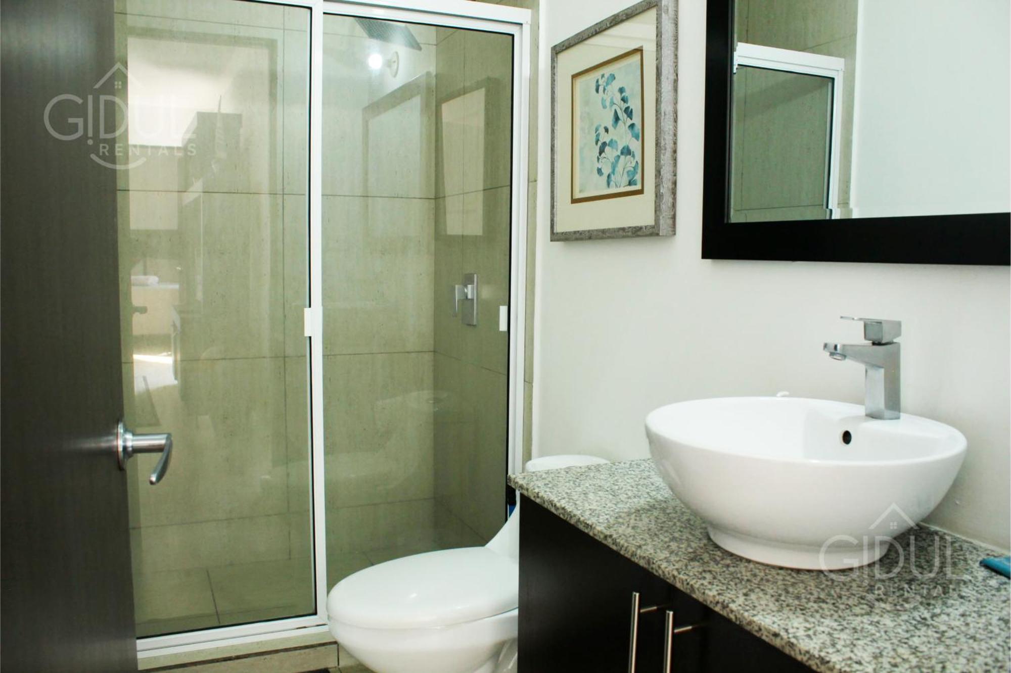 The Luxury * San Salvador